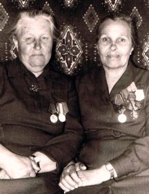 Сёстры Падерины Анфиса Егоровна и Александра Егоровна