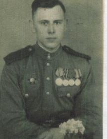 КРЫЛОВ Нил Григорьевич (29.07.1923 – 1982)