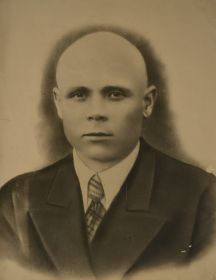 Лисенков Иван Архипович