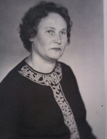 Титова (Сугак) Варвара Андреевна
