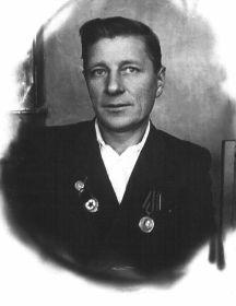 Зуев Евгений Петрович (08.12.1912 – 22.12.1974).
