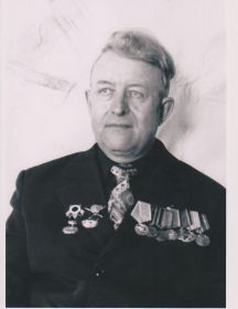 Меженин Пётр Васильевич (1922 - 2007)