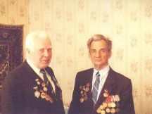 Кривич Андрей Трофимович,Мартынов Павел Никифорович (справа налево)