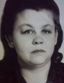 Булычева (Гунькова) Лариса Дмитриевна