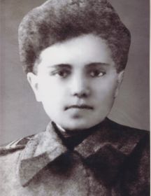 Глоткова (Карпова) Александра Петровна