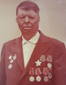 Сусь Леонид Николаевич, 1922 года рождения.