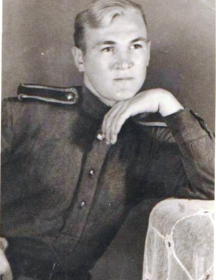 Дадэшев Валентин Петрович