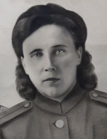 Николаева (Лазарева) Людмила Николаевна