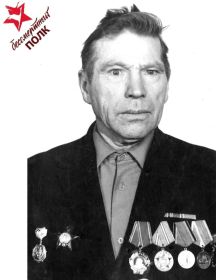 Наумов Лазарь Дмитриевич