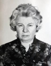 Старцева (Никонова) Тамара Петровна