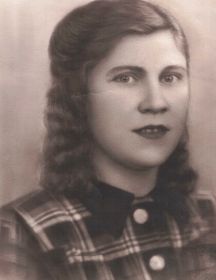 Антипова (Гагина) Лидия Ивановна