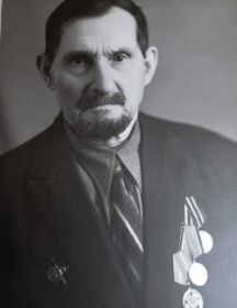 Лобиков Максим Ефремович