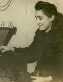 Тяпкина (Бордюгова) Валентина Андреевна