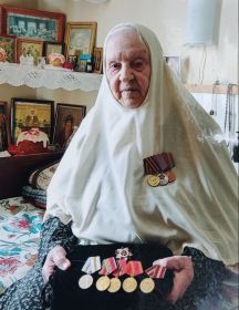 Лисицина (Асатурова) Клавдия Ивановна