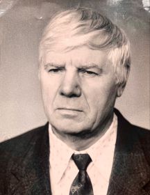 Крапива Григорий Григорьевич