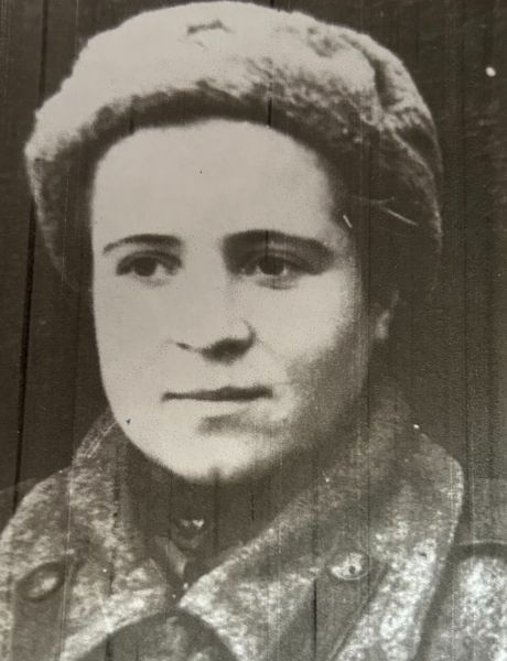 Белова (Есина) Клавдия Петровна