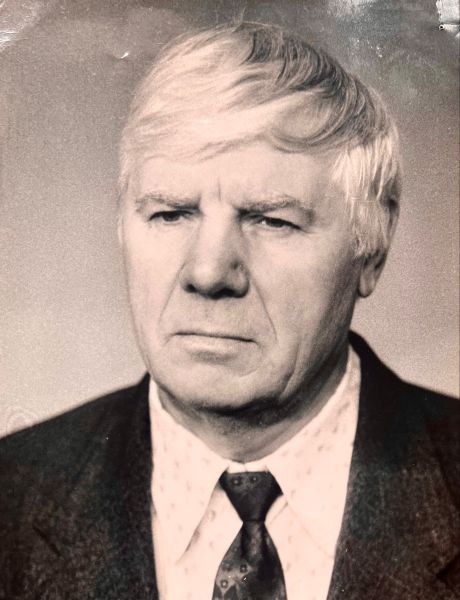 Крапива Григорий Григорьевич