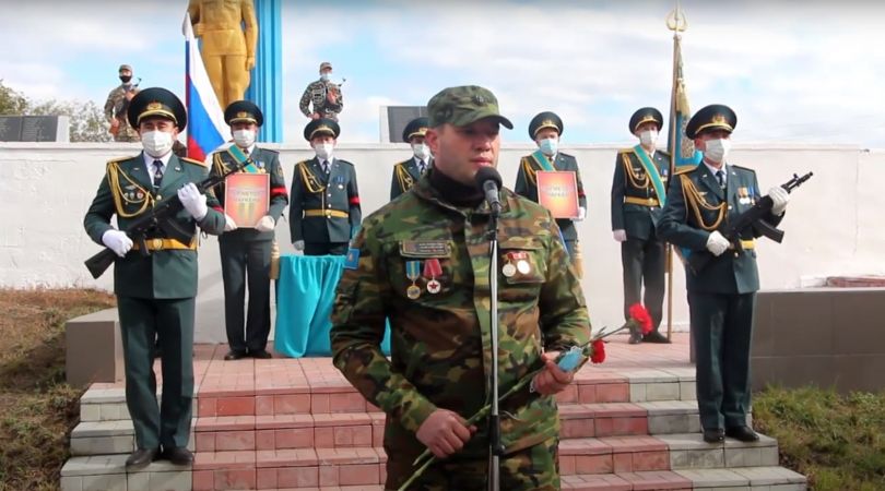 Сегодня в селе Айнаколь состоялась церемония захоронения останков воина земляка(Видео)