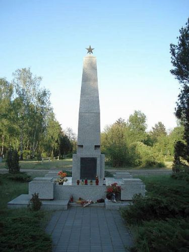 Проведение реставрационно-восстановительных работ на военном кладбище Милостово (Познань)