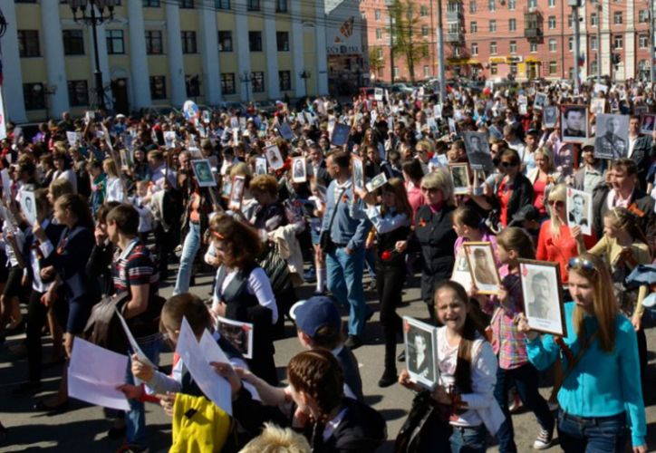 С Днем Победы! 9 мая 2024 года в Рязани и на фронте, Полк на самом большом экране