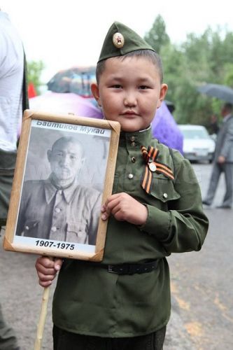 Шествие "Бессмертного полка" 9 мая 2016 года в Бишкеке и в Оше будет обязательно!