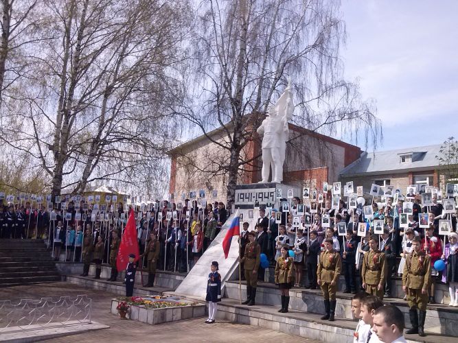 9 мая 2016 года в селе Якшур-Бодья состоялось шествие Бессмертного полка