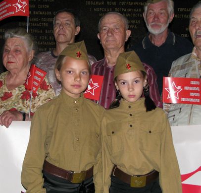 В Севастополе прошла акция Бессмертного Полка «Никто не забыт, ничто не забыто!», приуроченная к 75 годовщине начала Великой Отечественной войны