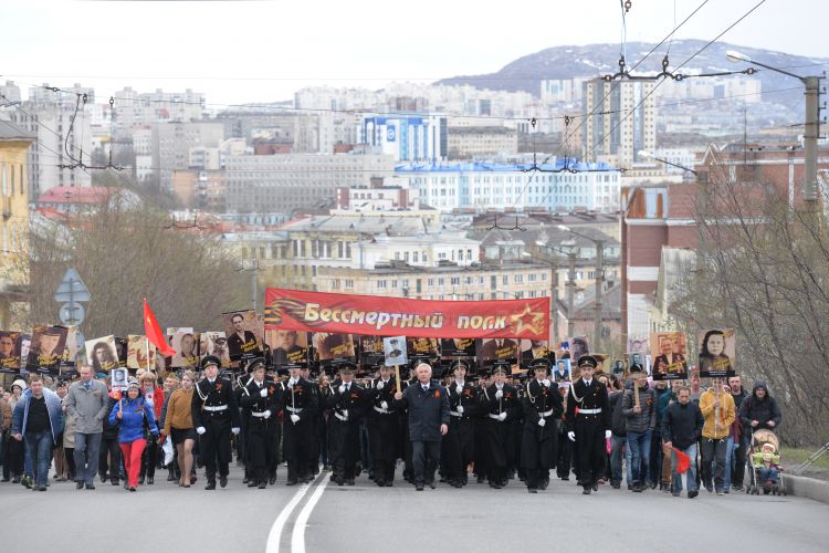 Шествие колоны "Бессмертный полк" 9 мая 2016 года