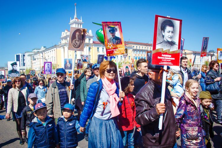 Более 20 тысяч жителей Бурятии прошли в «Бессмертном полку»