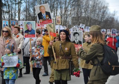 Бессмертный полк в Оленегорске