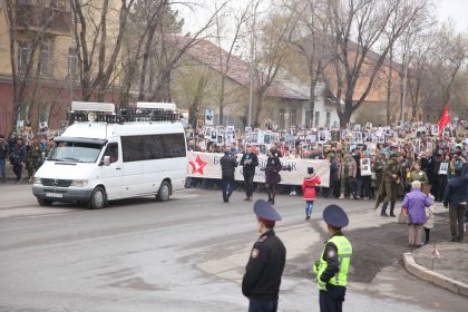 полк на улице города Караганды!