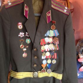 китель с наградами