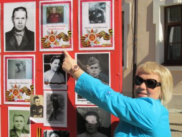 Участие в акции "Бессмертный полк" в Великом Новгороде (9 мая 2015г.)