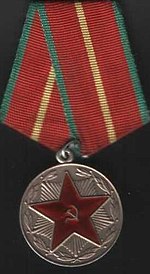 медаль   ЗА  20   ЛЕТ  БЕЗУПРЕЧНОЙ  СЛУЖБЫ В  ВООРУЖЕННЫХ СИЛАХ СССР