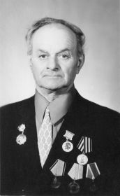 Медаль за победу над Германией в Великой Отечественной войне 1941-1945 г /Указом Президиума Верховного Совета СССР от 9 мая 1945 года/.