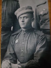 медали "За боевые заслуги", "За Победу над Германией", "За участие в героическом освобождении Будапешта"