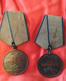 Два ордена за отвагу