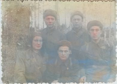 Орден Красной Звезды,медаль за оборону Ленинграда.