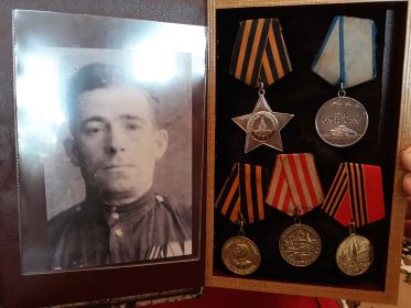 Медаль " за оборону Москвы", Медаль " За победу над Германией в Великой Отечественной войне 1941-1945 гг."