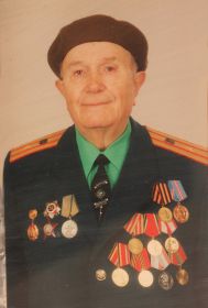 Бульба Григорий Прокофьевич, в мундире с медалями, 2000-й год