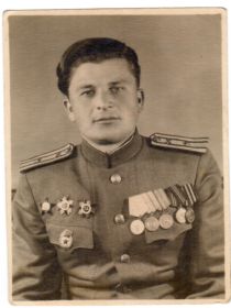 Отечественной войны I, двумя –II степени, орденом «Красной Звезды» и 16 медалями