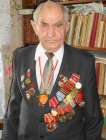 медаль «За отвагу», орден Красной Звезды