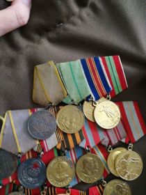 Медаль за боевые заслуги, медаль за оборону Ленинграда