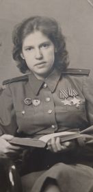 Кавалер ордена Славы третьей и второй степеней, ордена Отечественной войны