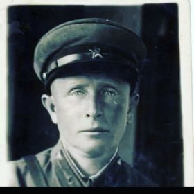 За боевые заслуги, 2 ордена Красной Звезды, за оборону Кавказа, за победу над Германией орден Отечественной войны второй степени.