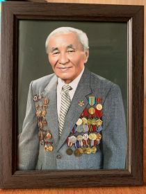Орден Красной Звезды,Орден Великой Отечественной Войны 2 степени,3 Медали Польской Народной Руспублики