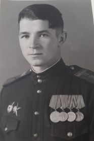 Медаль "За Отвагу" (26.06.1943), Медаль "За оборону Москвы"