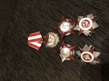 Два ордена Красной Звезды;орден Красного Знамени;орден Отечественной войны 2 степени