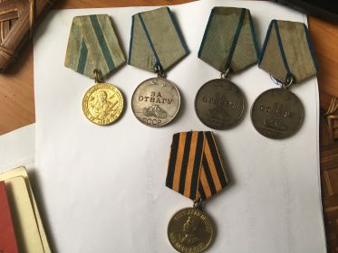 Три медали За отвагу, За оборону Заполярья, За победу над Германией