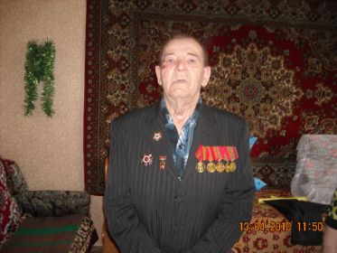медалью Жукова; Орденом Отечественной войны II степени; знаком «фронтовик»